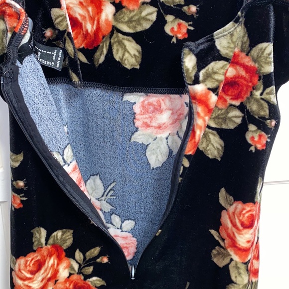 Forever 21 Small Black Floral Velvet Mini Dress - Picture 10 of 10